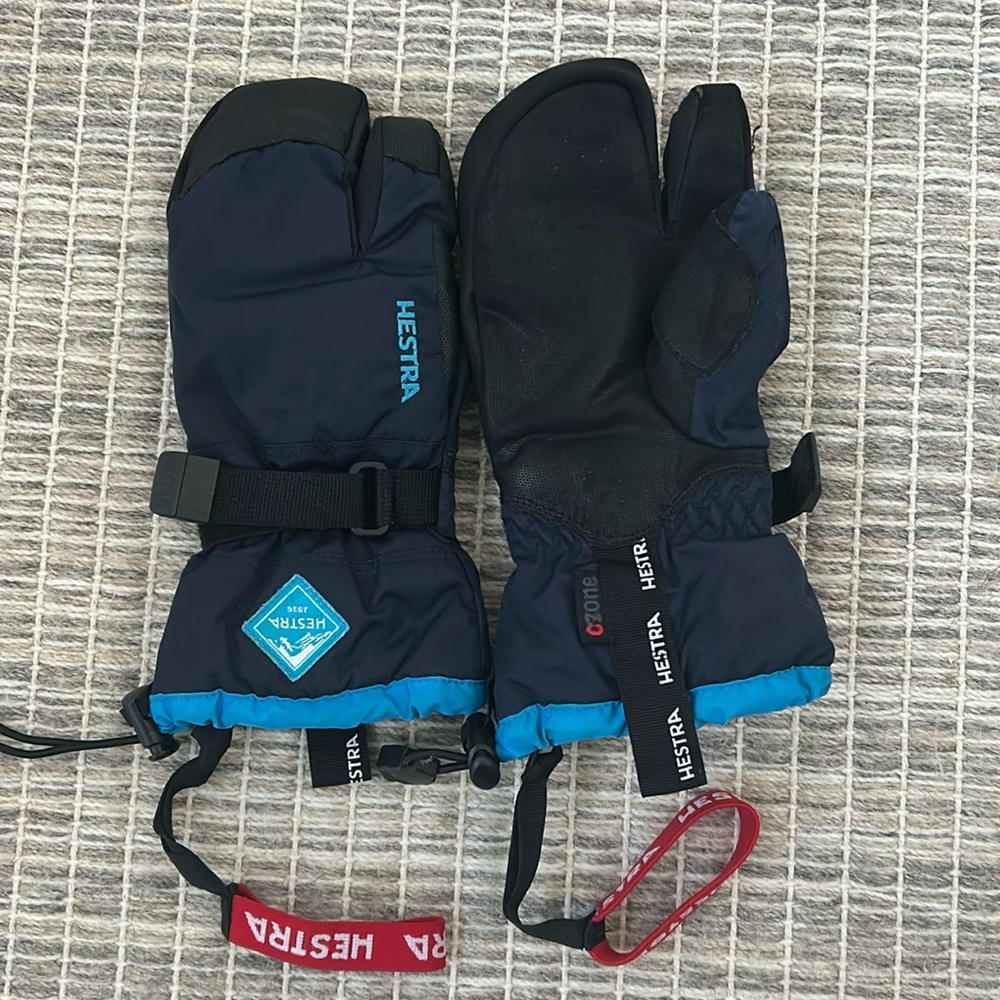 Hestra size 4 gloves